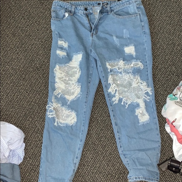 Fashion Nova Ripped Diamond Jeans 